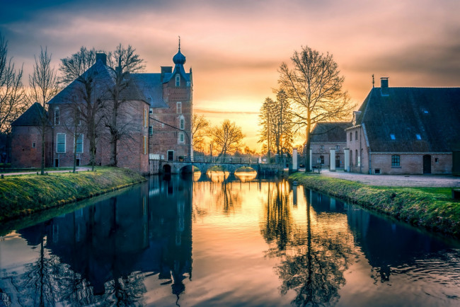 Обои картинки фото города, - панорамы, водоем, мост, здания, деревья