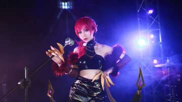 Картинка девушки -+креатив +косплей kda костюм свет когти микрофон