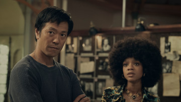 Картинка hunters+ сериал+2020 кино+фильмы +2020+–+ louis ozawa tiffany boone hunters драма криминал детектив сериал охотники