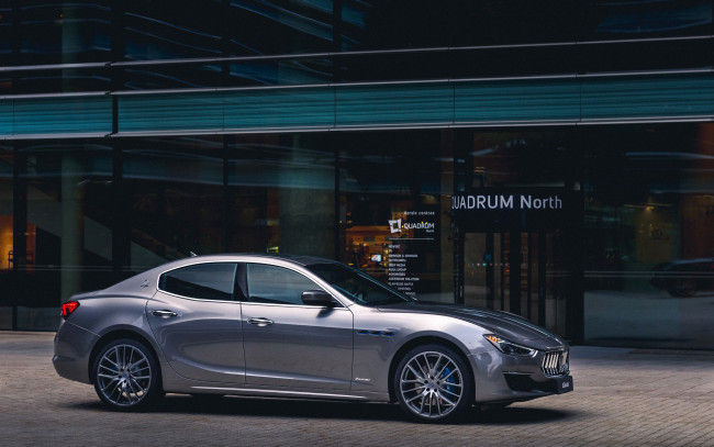 Обои картинки фото автомобили, maserati, ghibli, hybrid, granlusso, 4k, люкс, 2021, год, m157, мазерати
