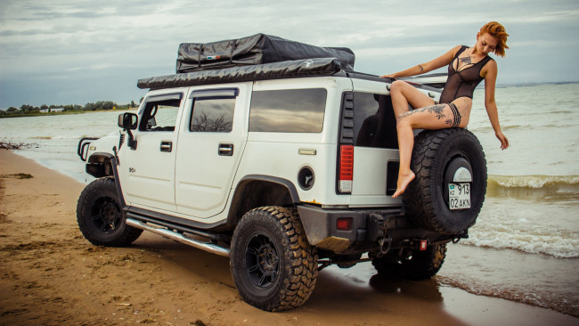 Обои картинки фото автомобили, -авто с девушками, hummer, h2