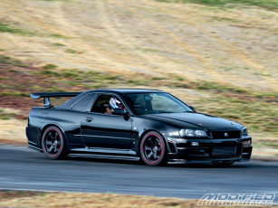 Картинка автомобили nissan datsun