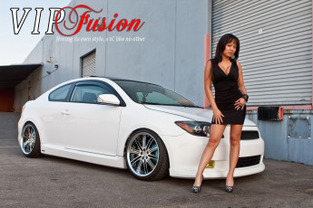 Картинка автомобили авто девушками scion американский футбол