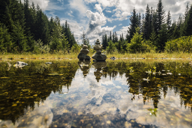 Обои картинки фото природа, реки, озера, облака, лес, камни, озеро