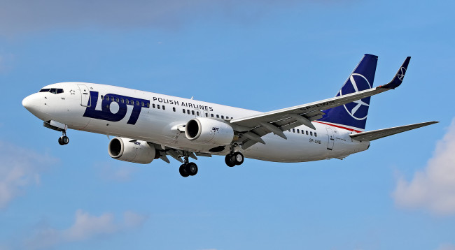 Обои картинки фото boeing 737-89p, авиация, пассажирские самолёты, авиалайнер