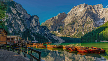 Картинка lake+braies south+tyrol italy корабли лодки +шлюпки lake braies south tyrol