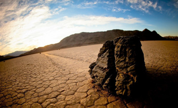 обоя природа, камни,  минералы, пустыня, камень, след