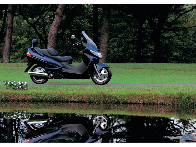 Обои картинки фото мотоциклы, мотороллеры