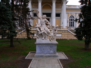 Картинка города памятники скульптуры арт объекты