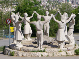 Картинка города памятники скульптуры арт объекты