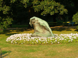 Картинка разное рельефы статуи музейные экспонаты