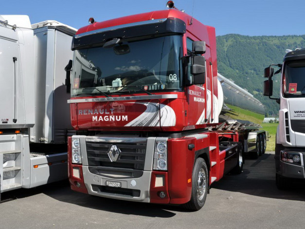 Обои картинки фото автомобили, renault, trucks