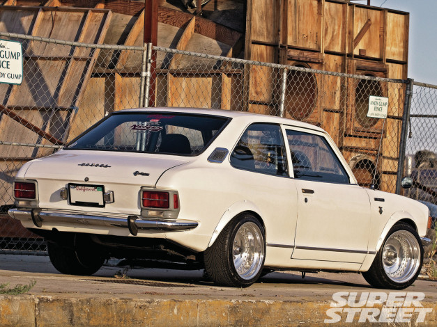 Обои картинки фото 1971, toyota, corolla, deluxe, автомобили