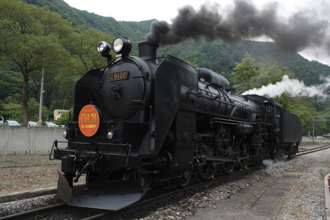 Обои картинки фото техника, паровозы, паровоз, горы, дым