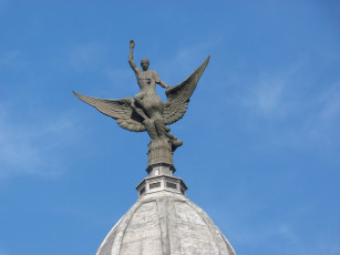 Картинка разное рельефы статуи музейные экспонаты скульптура