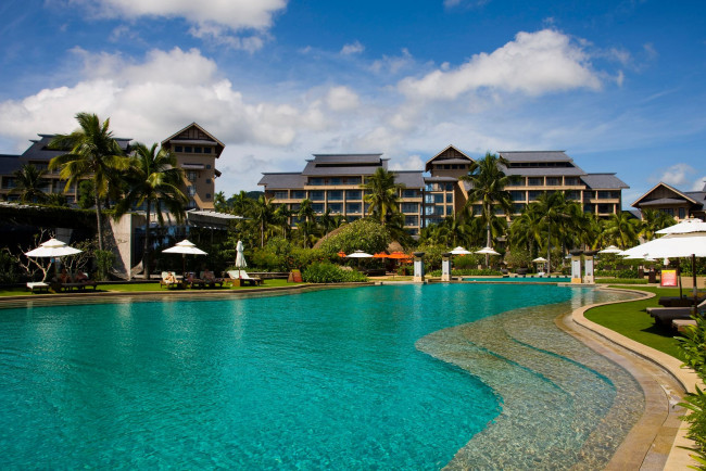 Обои картинки фото интерьер, бассейны, открытые, площадки, вода, дома