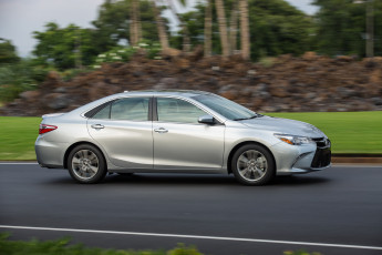 Картинка автомобили toyota светлый se 2015г camry