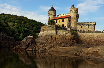 Картинка города -+дворцы +замки +крепости река лес