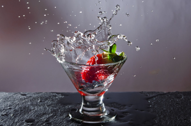 Обои картинки фото еда, клубника,  земляника, снедь