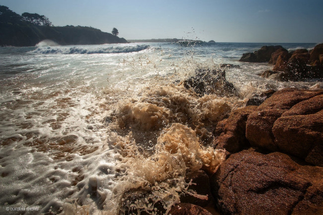 Обои картинки фото природа, побережье, екатерина, ионенко, скалы, море, волны, прибой, пена, брызги, горизонт