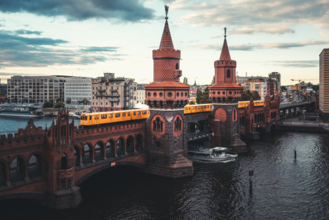 Обои картинки фото berlin - oberbaumbr&, 252, cke, города, берлин , германия, мост, река