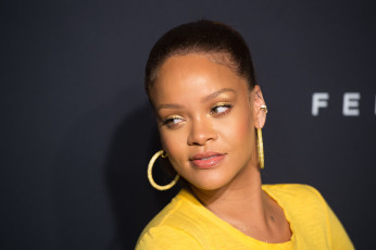 Картинка музыка rihanna певица серьги лицо рианна улыбка