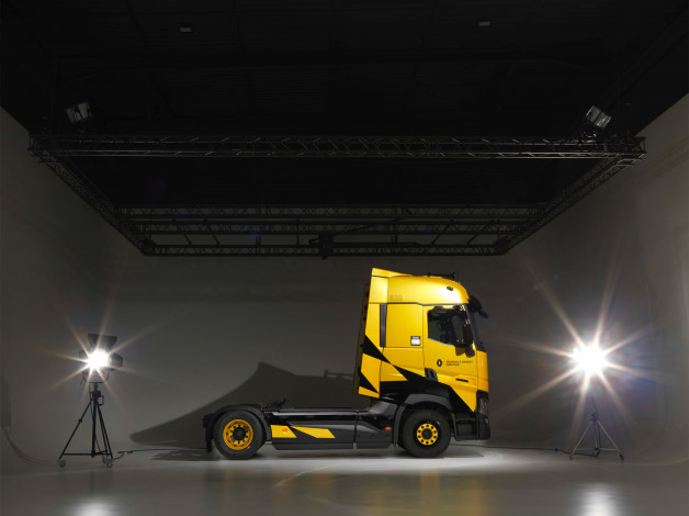 Обои картинки фото автомобили, renault trucks, renault