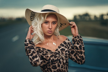 Картинка margo девушки -+блондинки +светловолосые взгляд макияж причёска красавица секси природа девушка модель блондинка красотка стройная сексуальная поза флирт