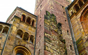 Картинка города -+здания +дома старое здание город стена срез