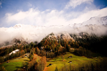 обоя швейцария, города, - пейзажи, горы, дома, склон, облака, снег, лес, деревья, осень