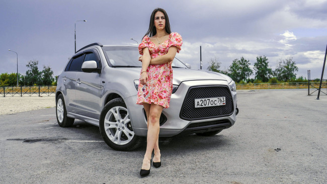 Обои картинки фото автомобили, -авто с девушками, mitsubishi, asx