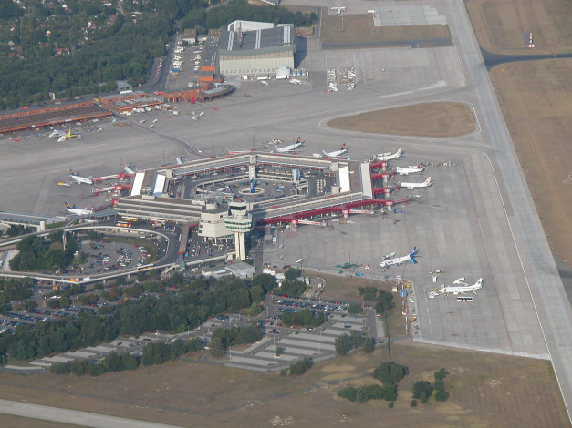 Обои картинки фото tegel, in, berlin, города, берлин, германия