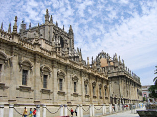 Картинка города католические соборы костелы аббатства