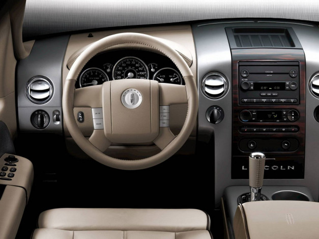 Обои картинки фото автомобили, спидометры, торпедо