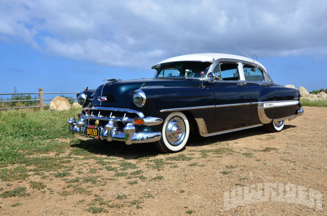 Обои картинки фото автомобили, custom, classic, car, connection