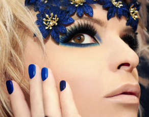 Картинка девушки -unsort+ лица +портреты тени макияж рука девушка стиль блондинка лицо ресницы карие глаза