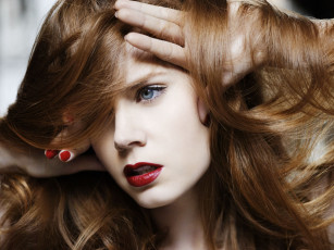 Картинка девушки amy+adams девушка amy adams красные губы лицо актриса руки волосы