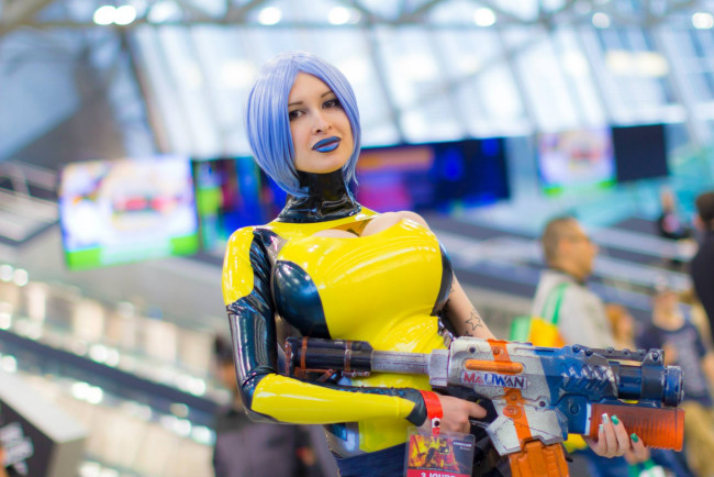 Обои картинки фото девушки, ariane saint-amour, ariane, saint-amour