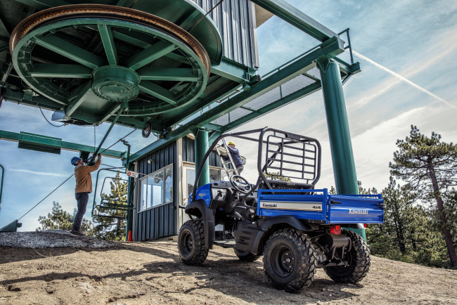 Обои картинки фото мотоциклы, квадроциклы, kawasaki