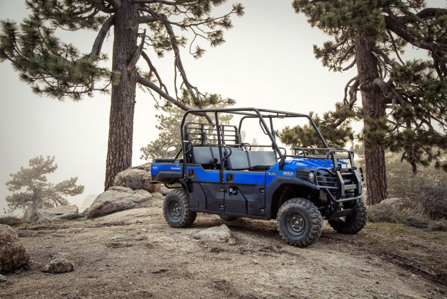 Обои картинки фото мотоциклы, квадроциклы, kawasaki