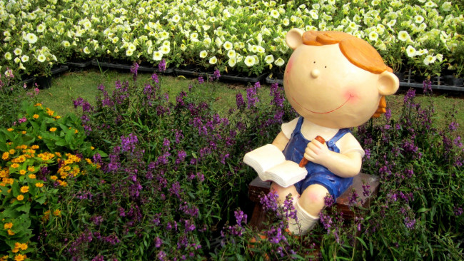 Обои картинки фото разное, садовые и парковые скульптуры, фигура, цветы