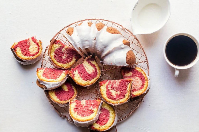 Обои картинки фото еда, пирожные,  кексы,  печенье, кекс, глазурь