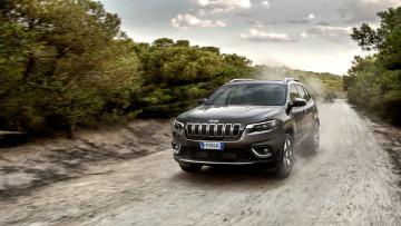 обоя 2018 jeep cherokee limited, автомобили, jeep, американские, машины, внедорожник, джип, чероки, limited, cherokee, 2018, природа