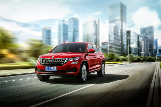 Обои картинки фото автомобили, skoda, skoda kodiaq, красный, мощный внедорожник, шкода кодиак