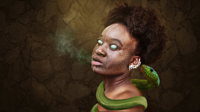 Обои картинки фото фэнтези, фотоарт, voodoo, колдунья, маг, заклинание, колдовство, нож, африка, негритянка, демон, змея, зелёная, глаза, бельмо