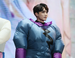 Картинка мужчины cao+yu+chen cao yu chen