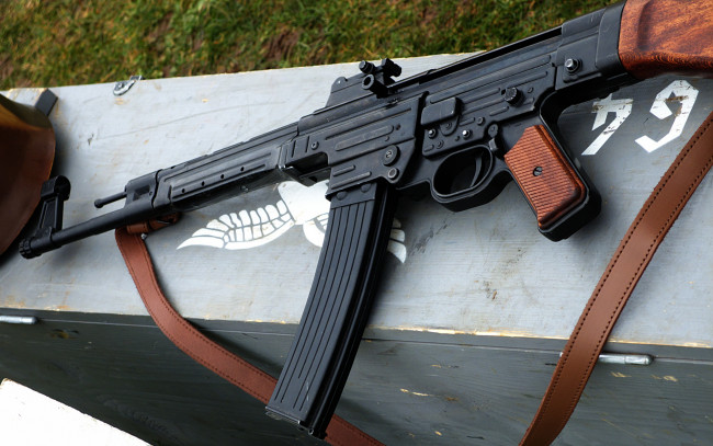 Обои картинки фото оружие, автоматы, sturmgewehr44, штурмовая, винтовка, 1944, года, вов