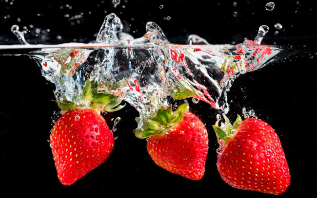 Обои картинки фото еда, клубника,  земляника