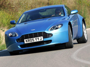 Картинка автомобили aston martin