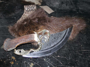 Картинка мастер геннадий веклюк оружие